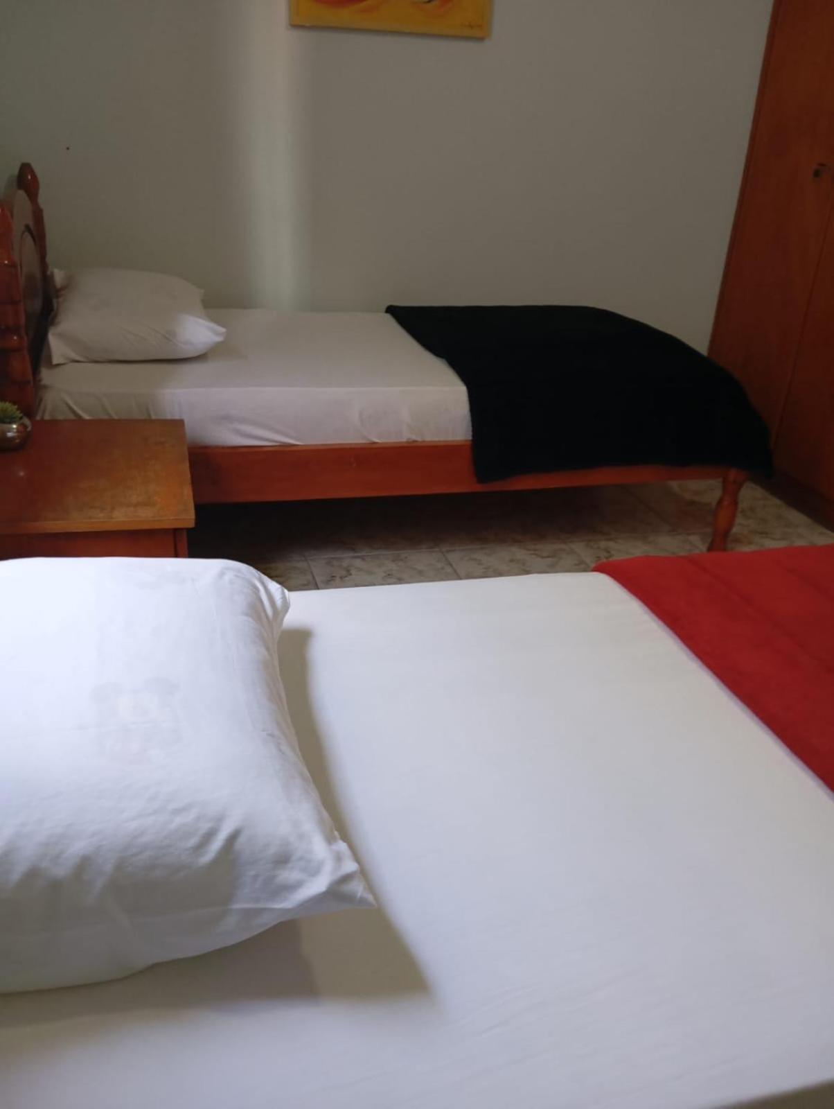 Triana Guest House Foz do Iguacu Bagian luar foto